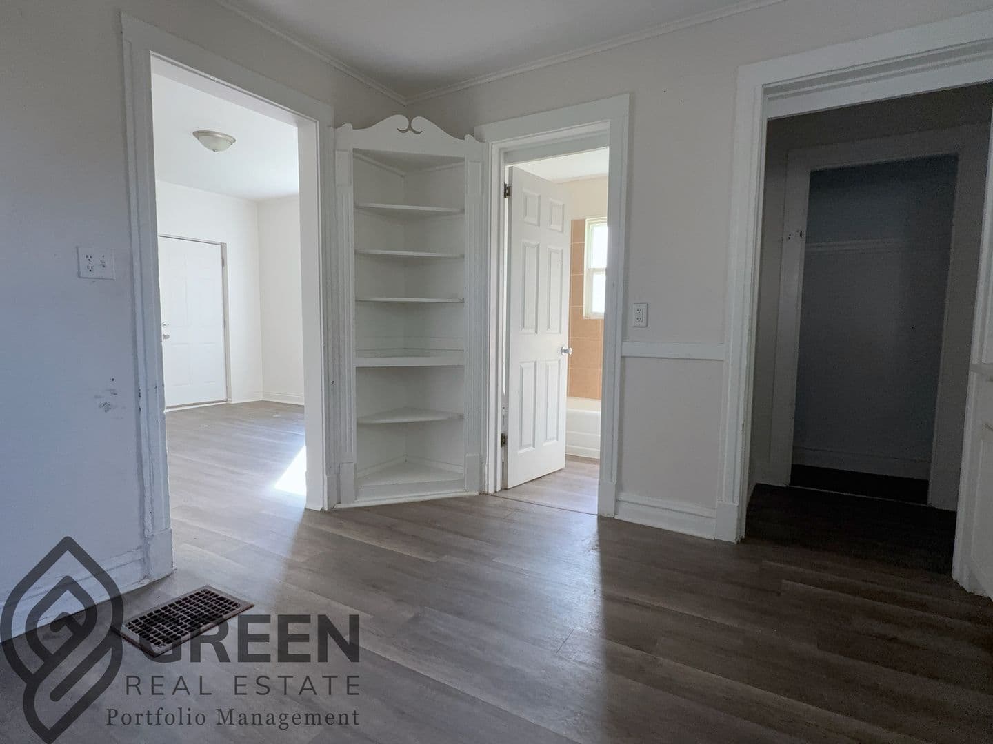 Kankakee Apartment: 641-645 N Indian Ave