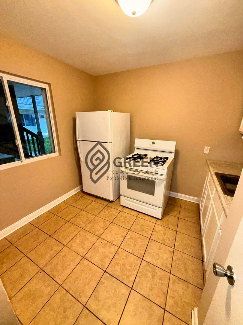Kankakee Apartment: 210 Tedmark Ct.