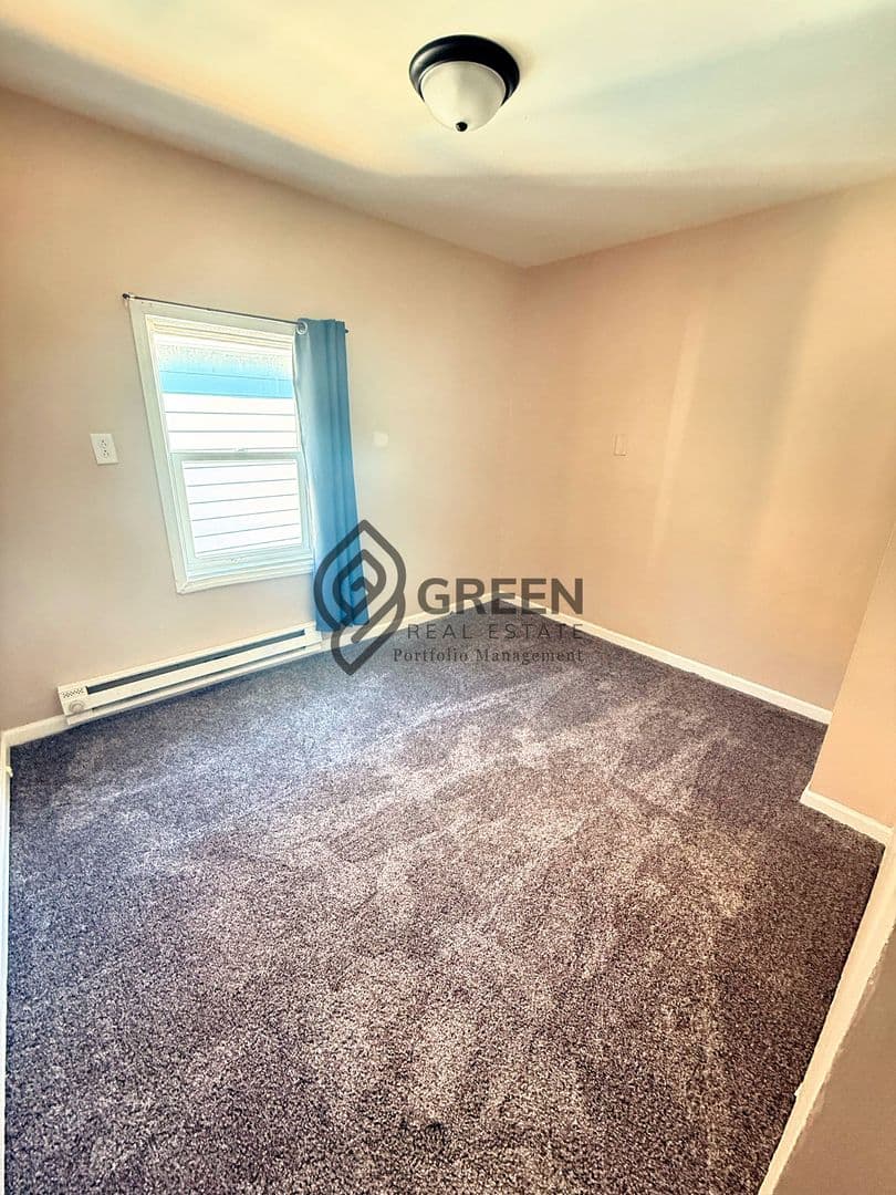 Kankakee Apartment: 360-366 S Washington Ave