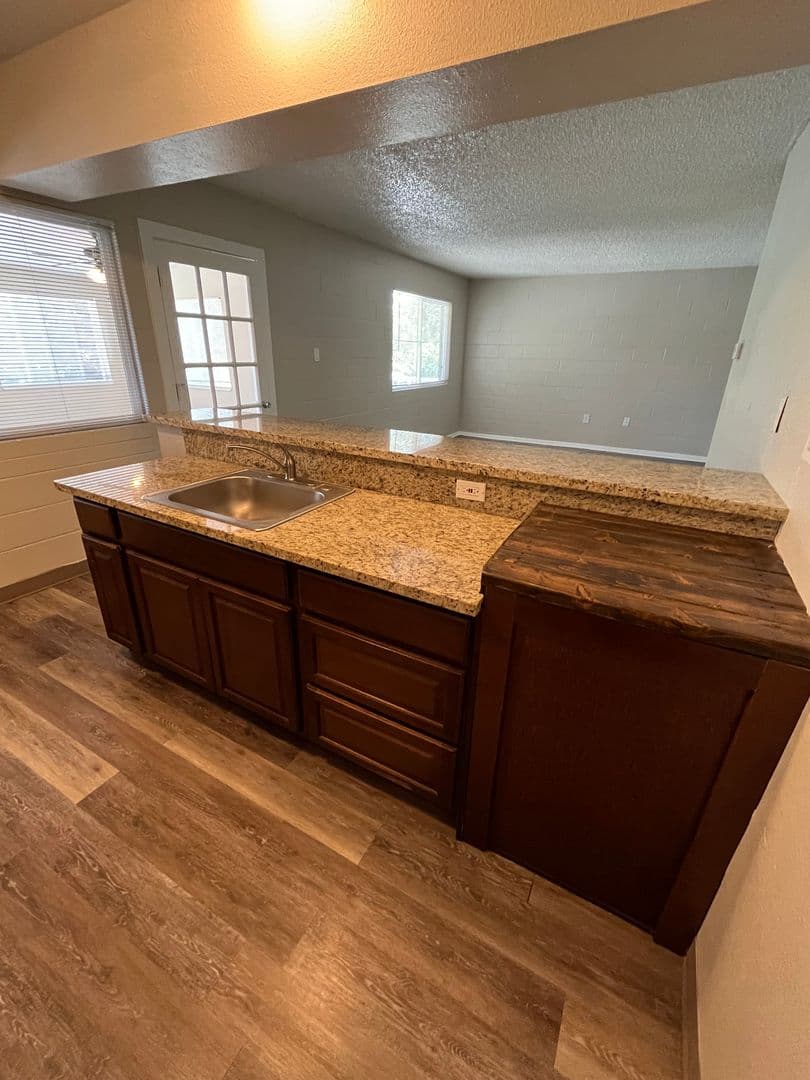 Reno Apartment: 58 Vine Street