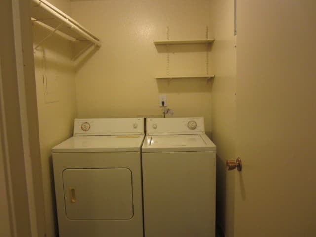 Reno Apartment: 720 Lander Street
