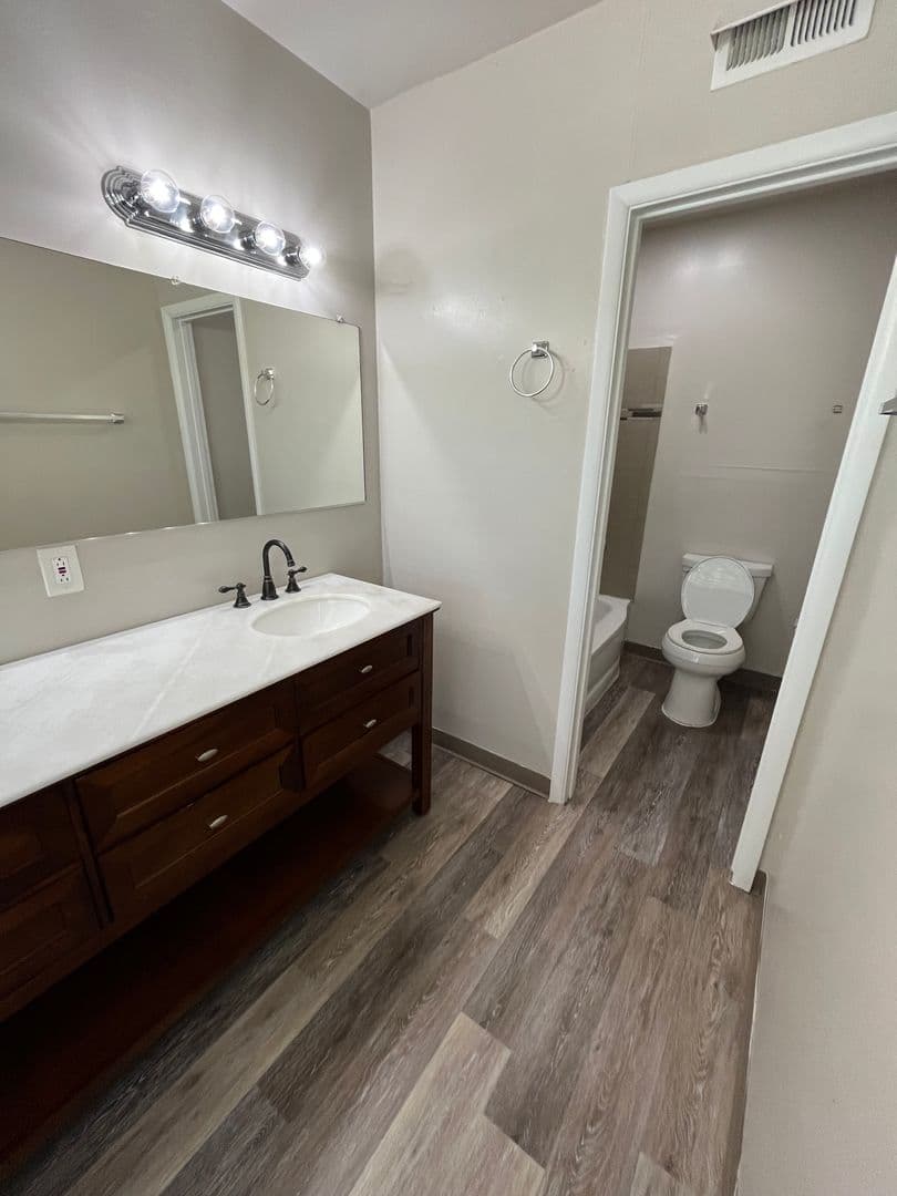 Reno Apartment: 58 Vine Street