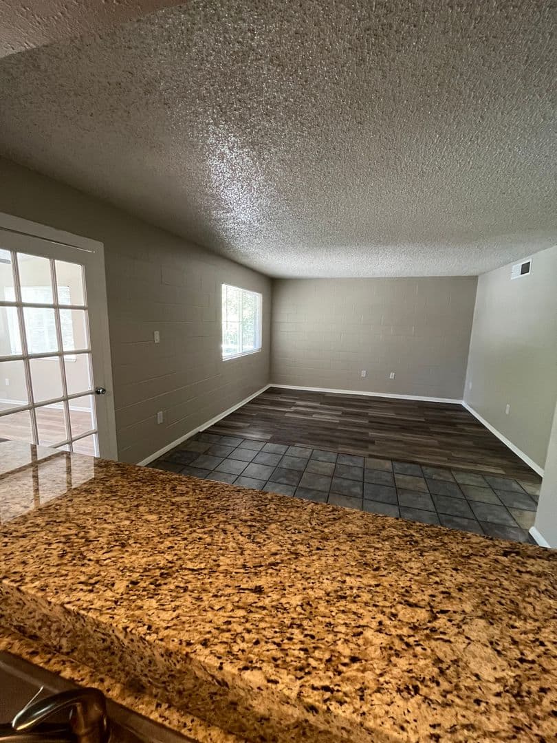 Reno Apartment: 58 Vine Street