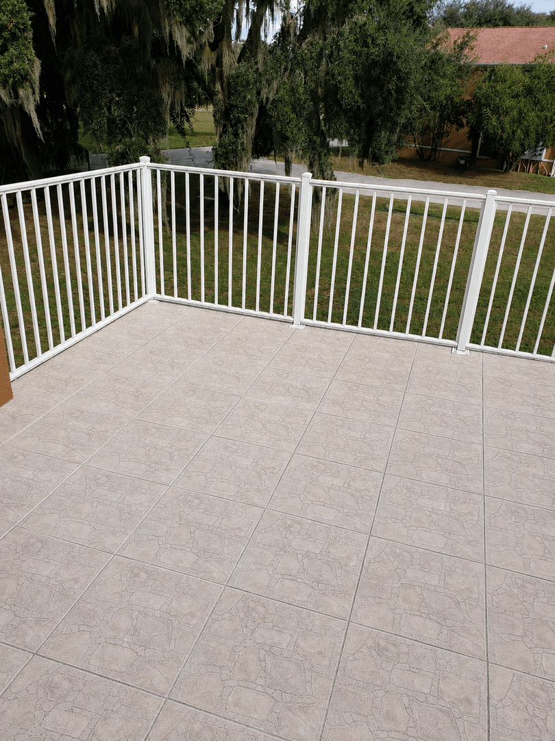 Inverness Townhome: 715 N Vermeer Way