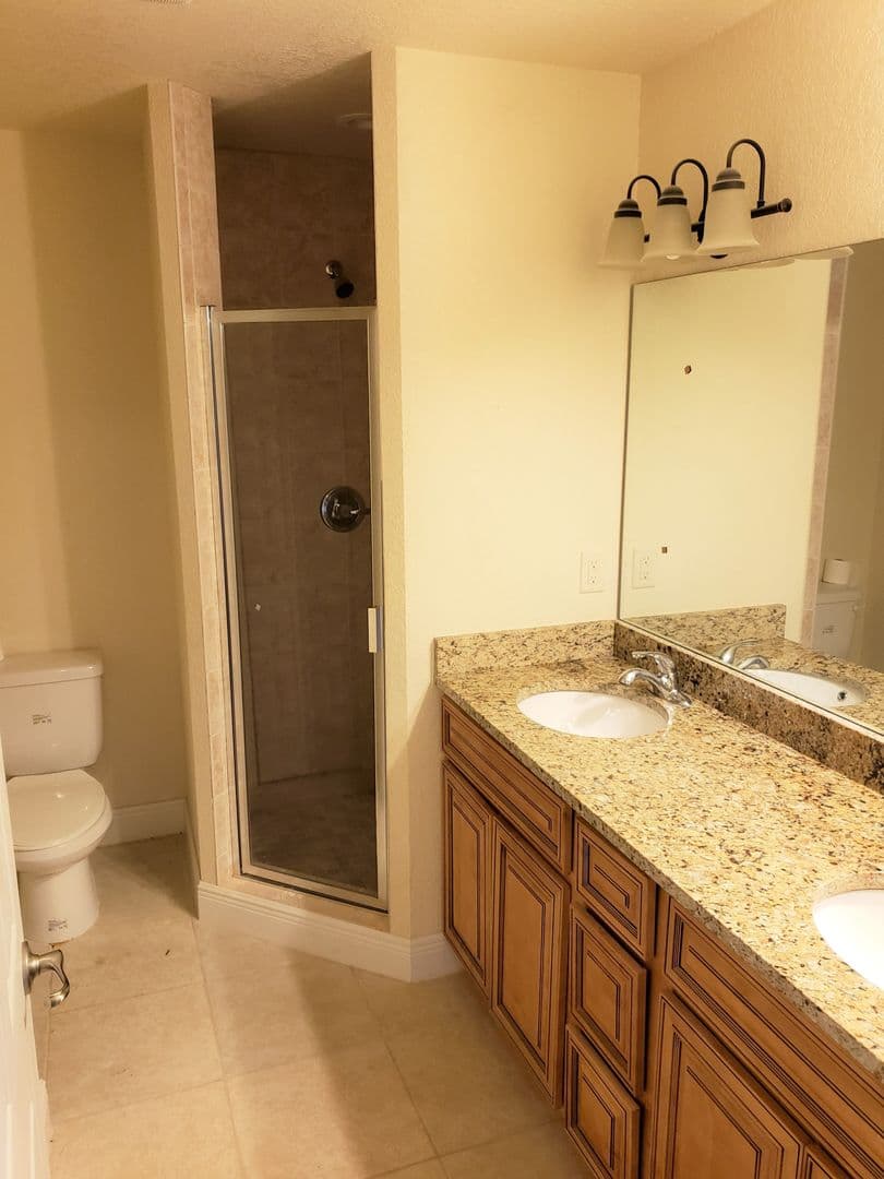Inverness Townhome: 715 N Vermeer Way
