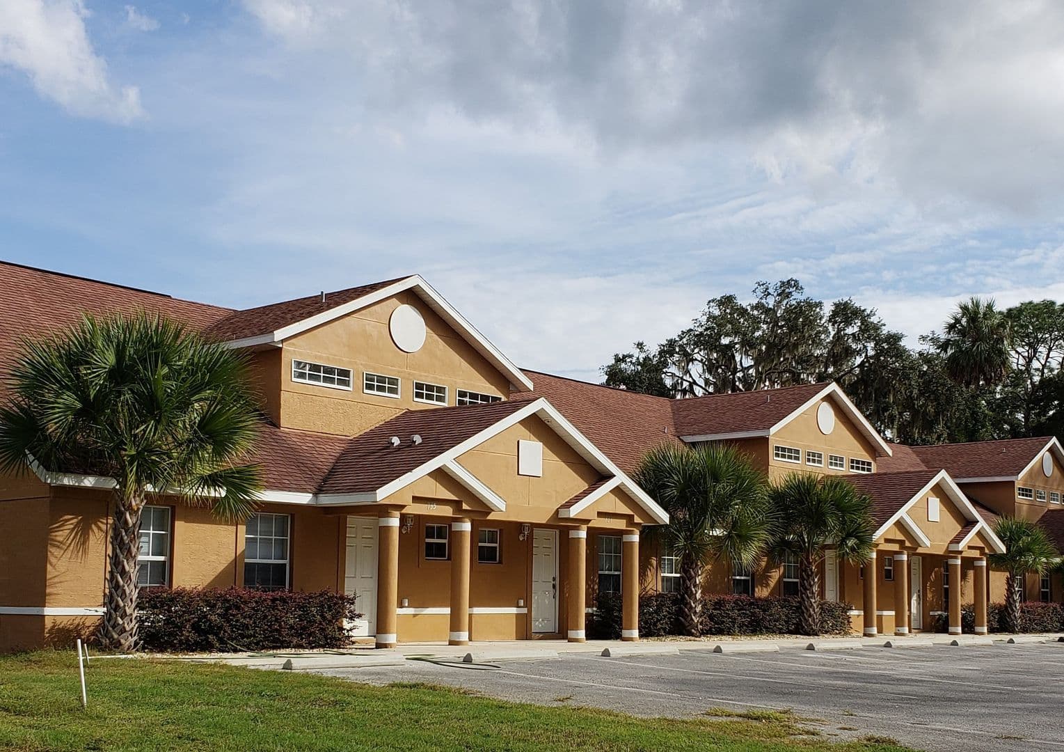 Inverness Townhome: 715 N Vermeer Way