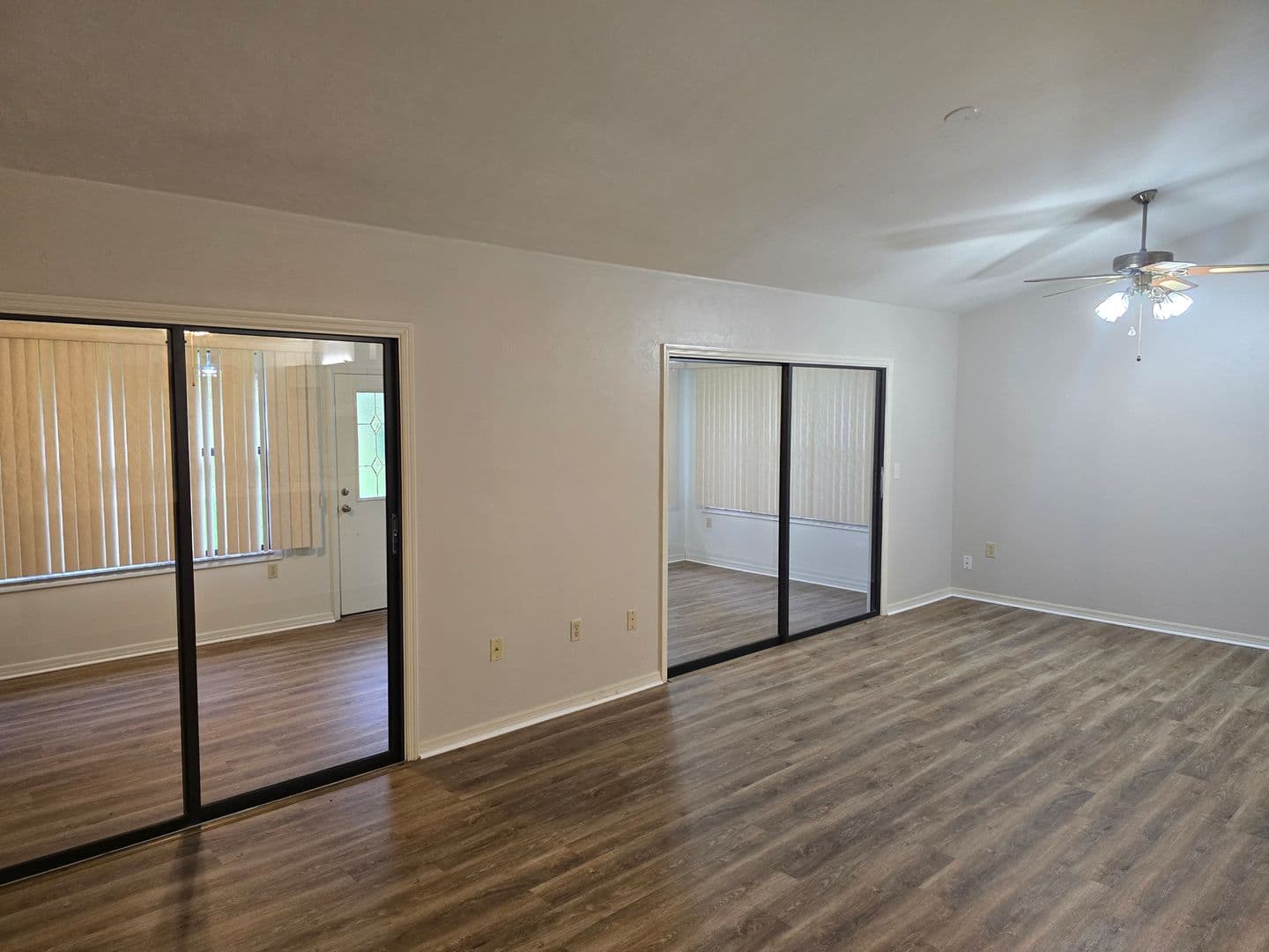 Hernando House: 221 E Leon Loop