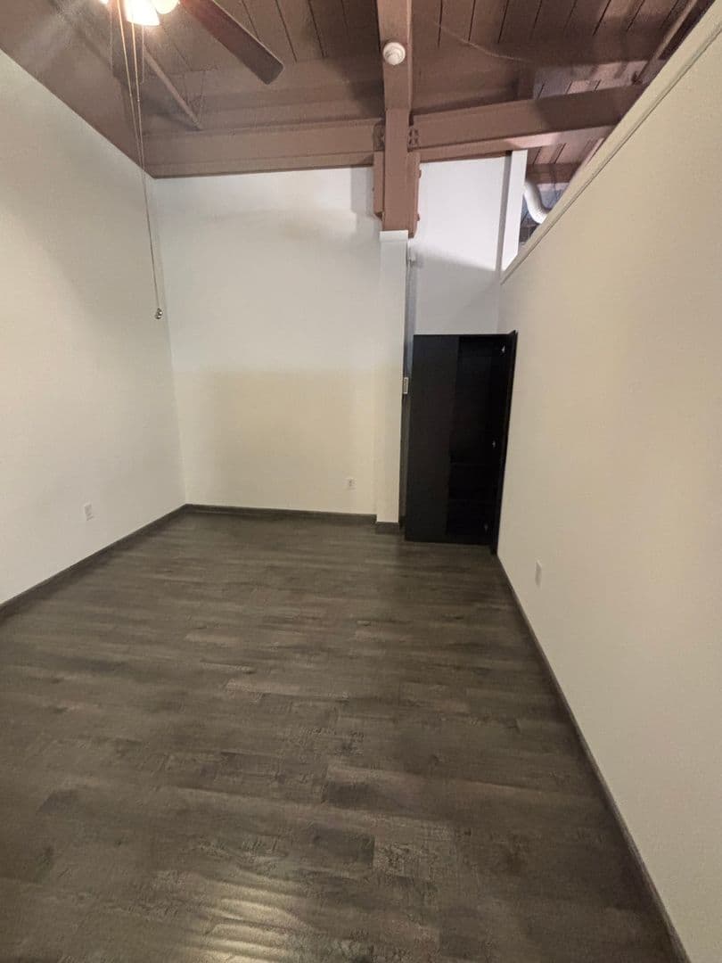 Philadelphia Apartment: 3560-62 Sepviva St