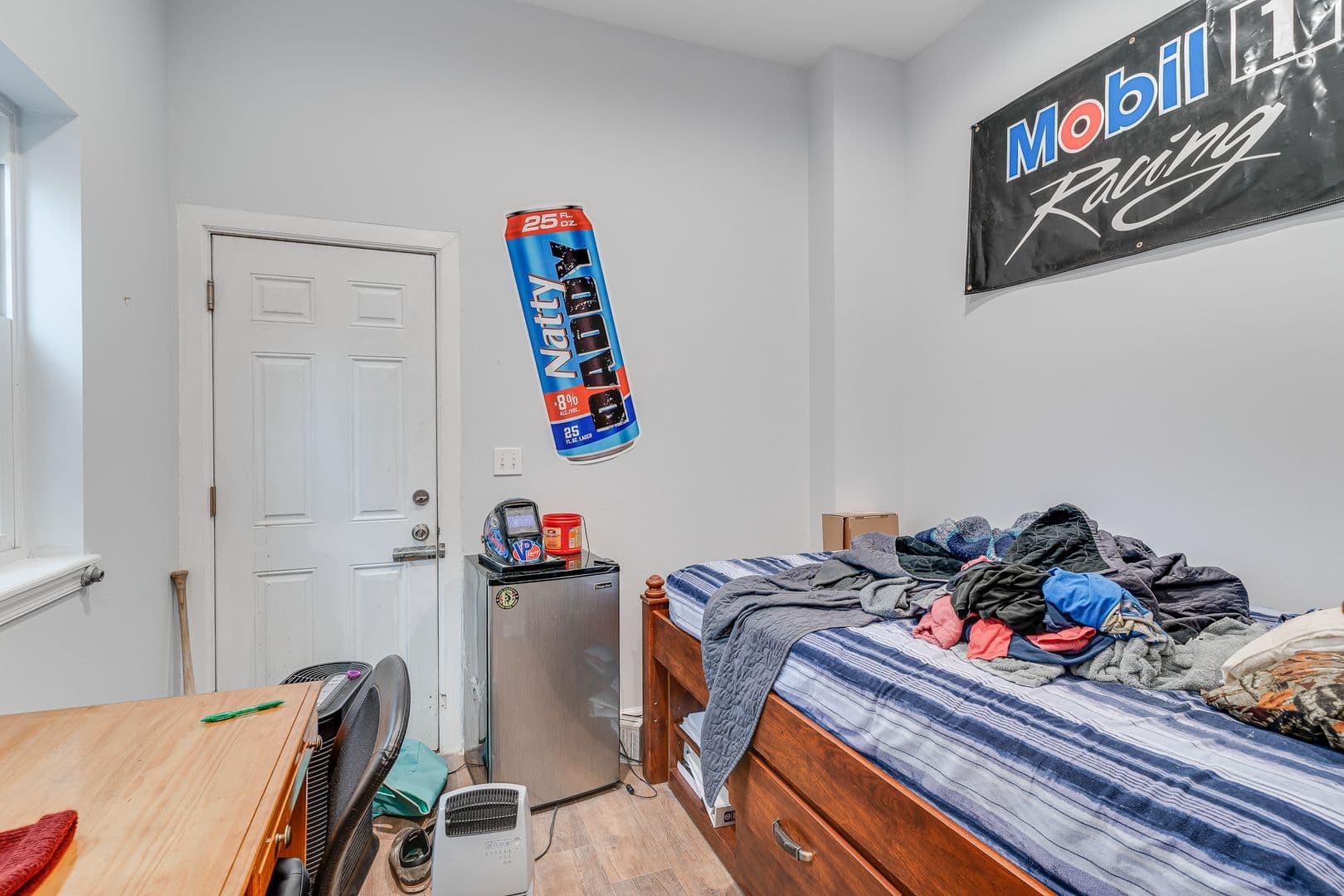 Philadelphia Apartment: 1727 Arlington St