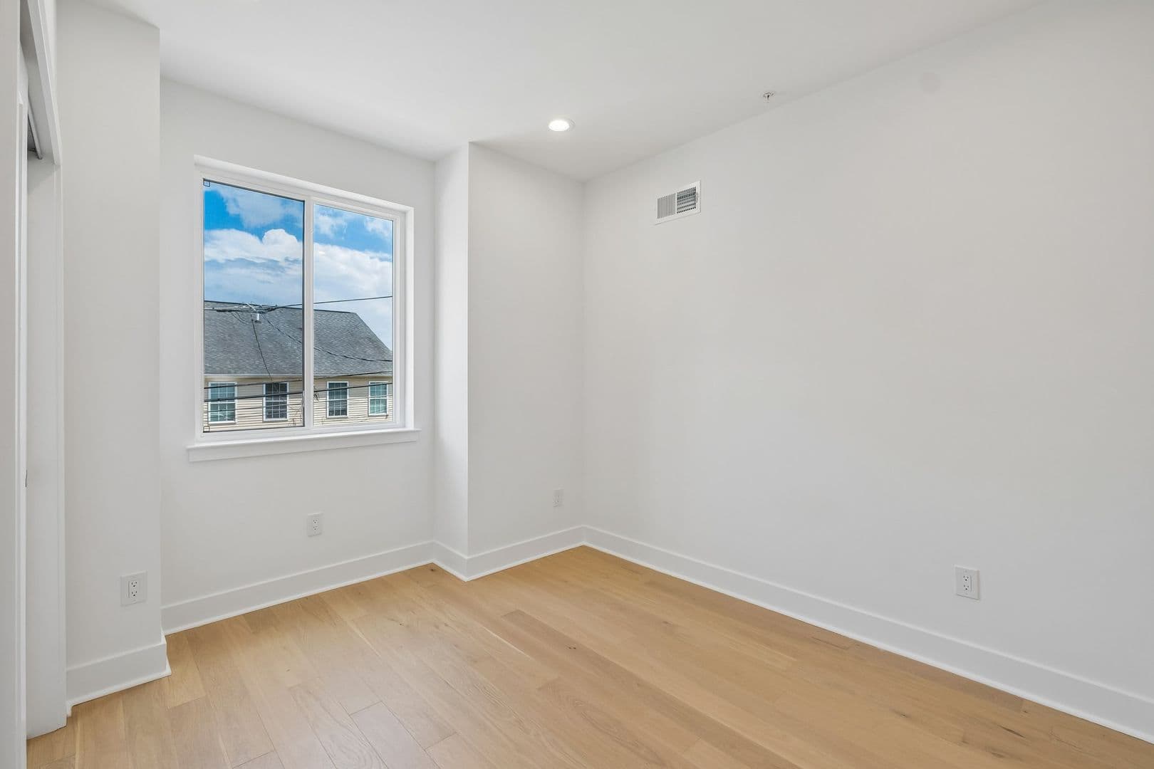 Philadelphia House: 1518 N Darien St