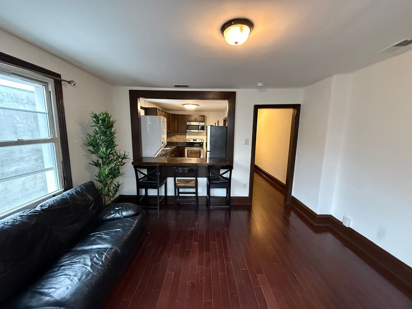 Philadelphia Apartment: 1533 Cecil B Moore Ave