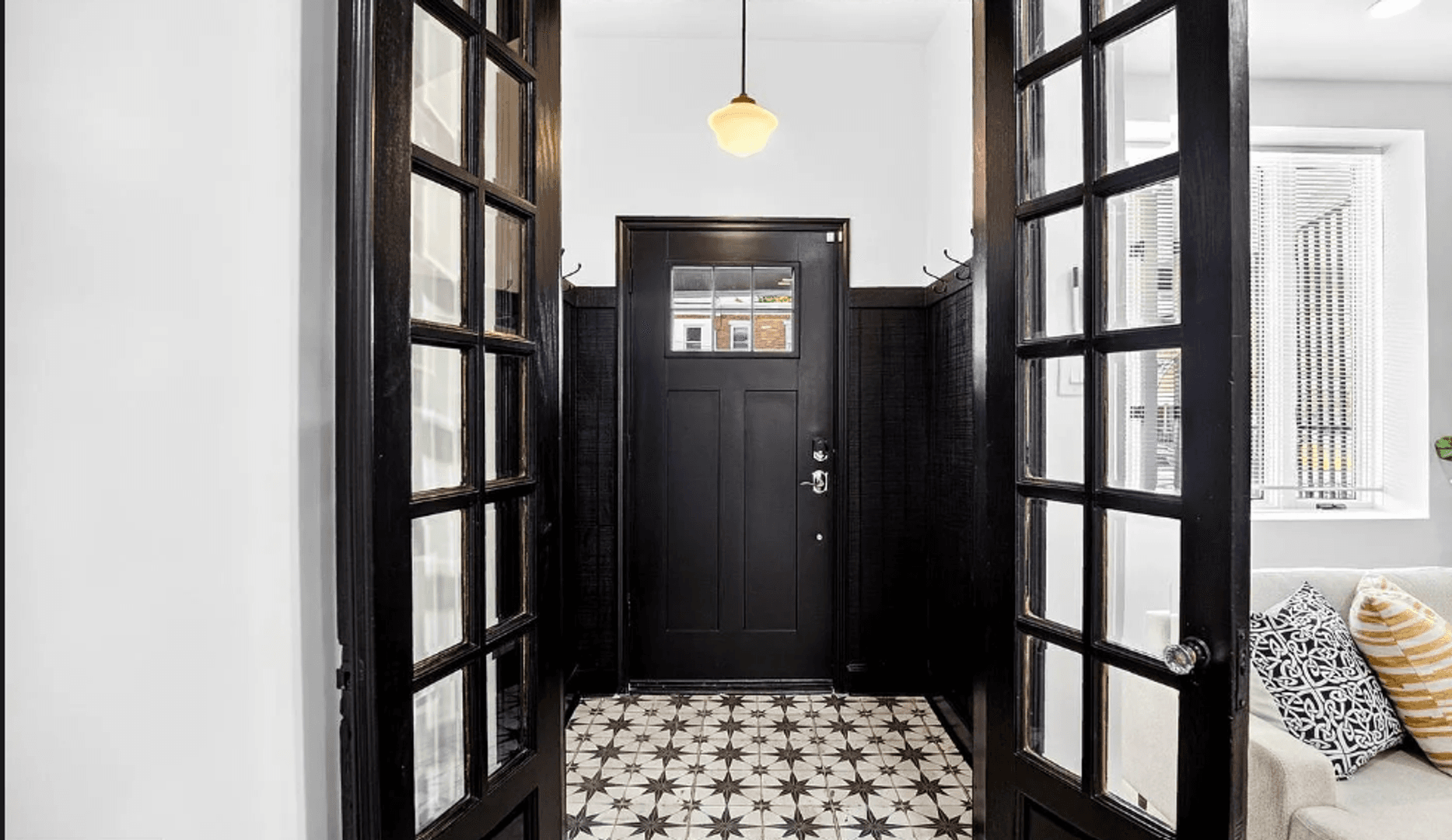Philadelphia House: 5229 W Jefferson St