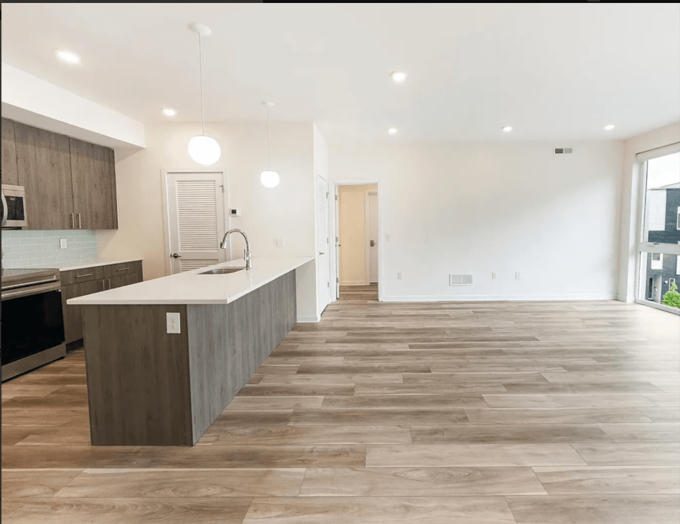 Philadelphia Apartment: 1660 Germantown Ave