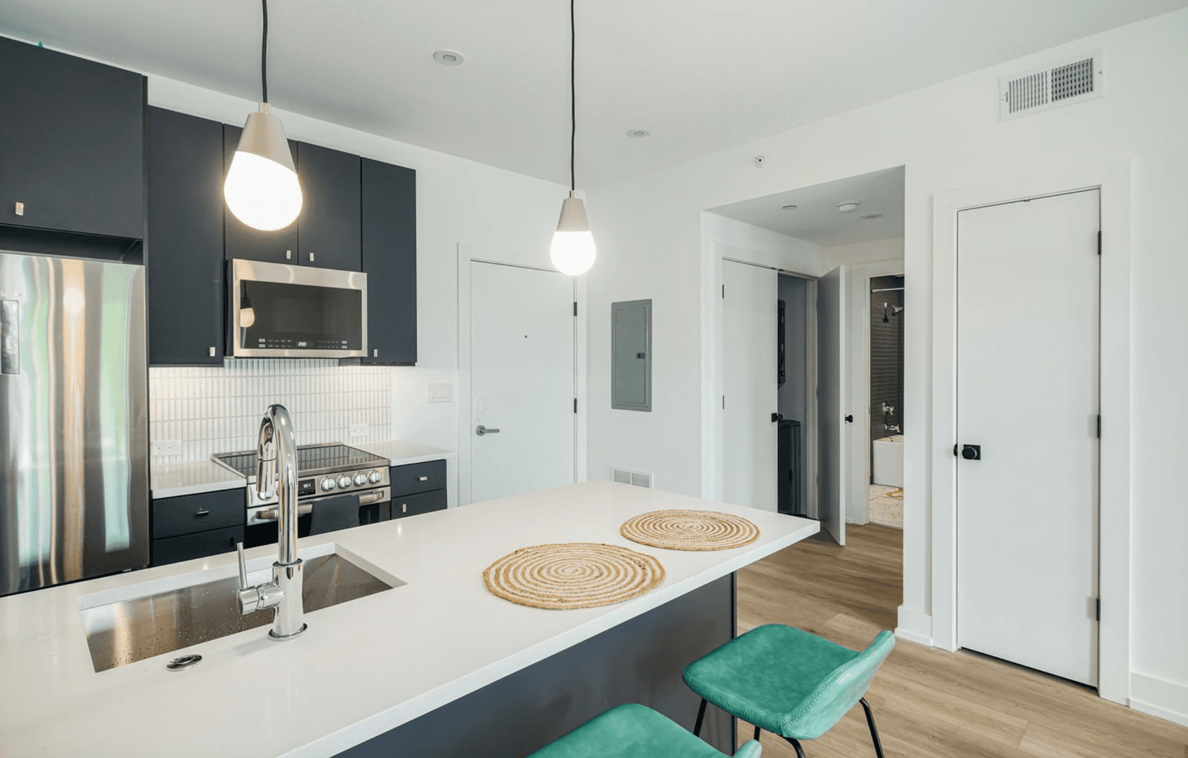 Philadelphia Apartment: 5015 Springfield Avenue
