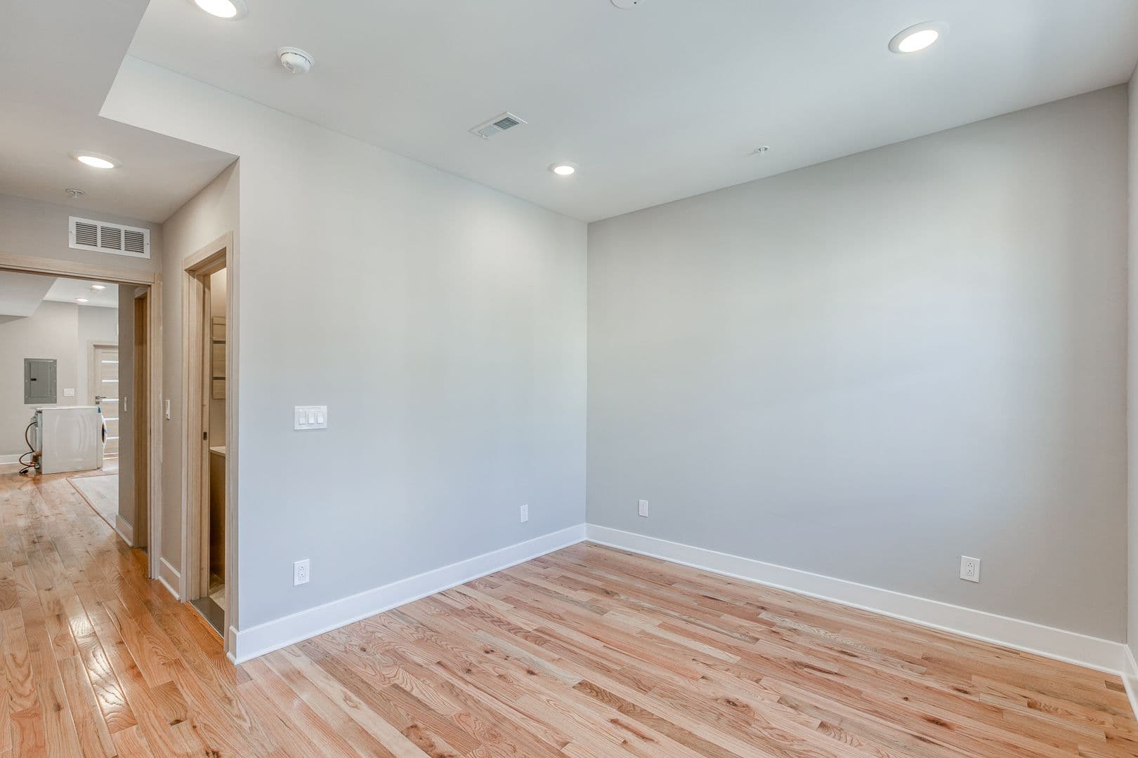 Philadelphia Apartment: 2808 Cecil B Moore