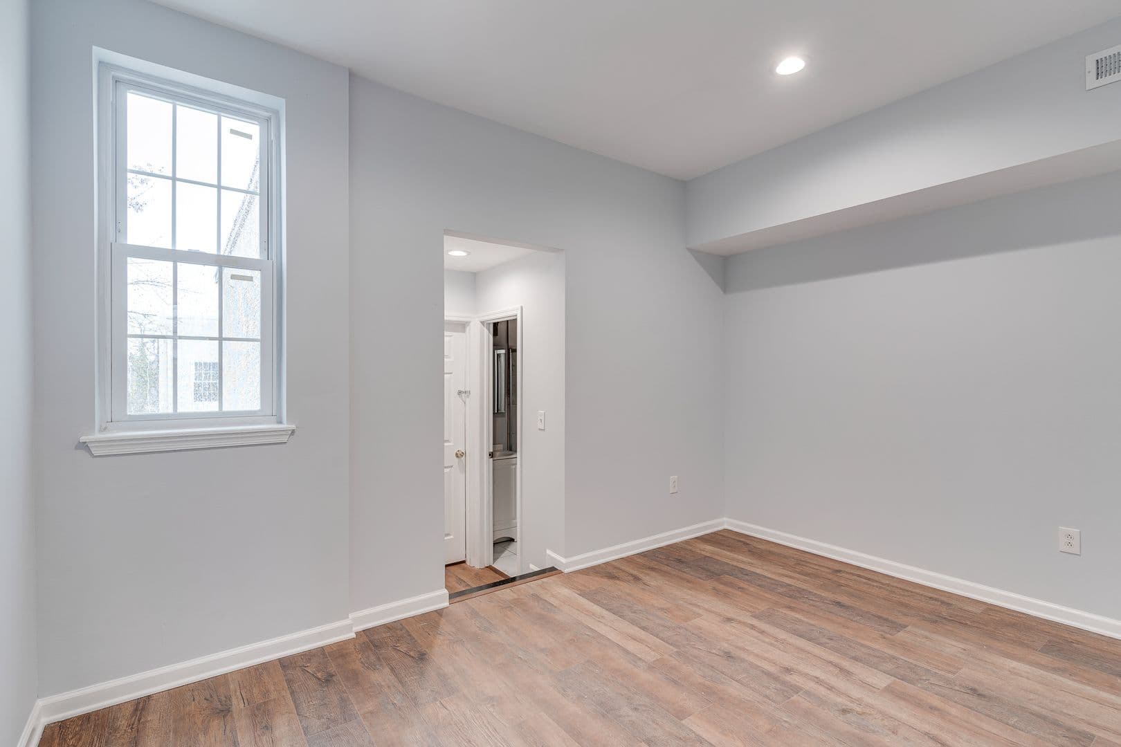 Philadelphia Apartment: 1727 Arlington St