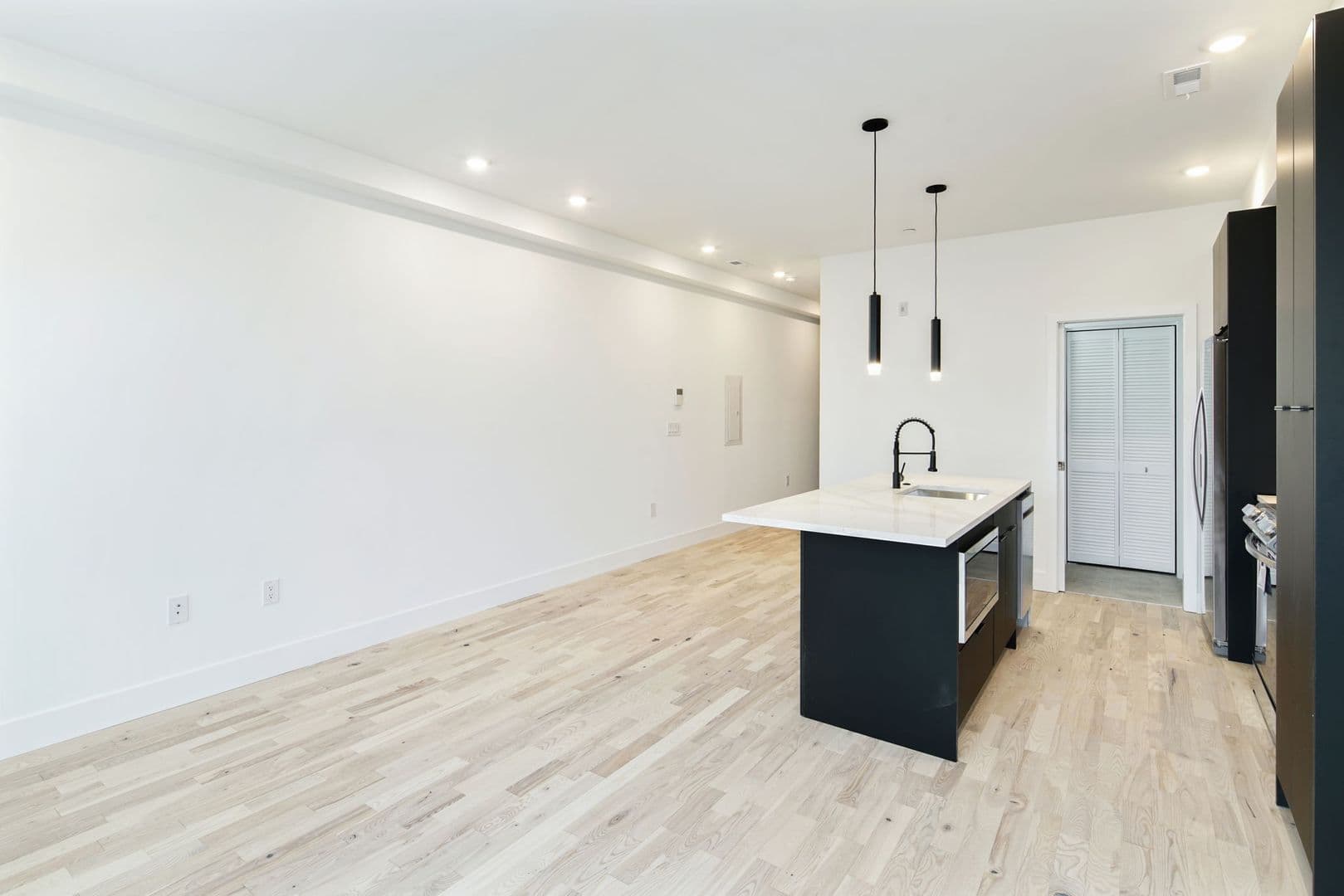 Philadelphia Apartment: 1520-22 N 8th St