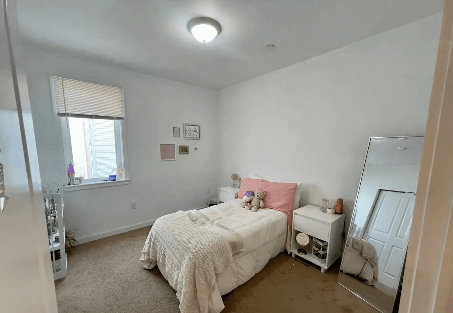 Philadelphia Apartment: 1538 Ingersoll St