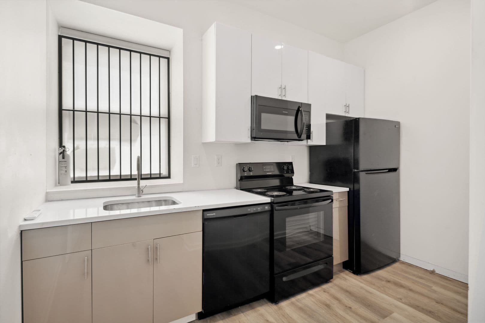 Philadelphia Apartment: 1532 N 16th St