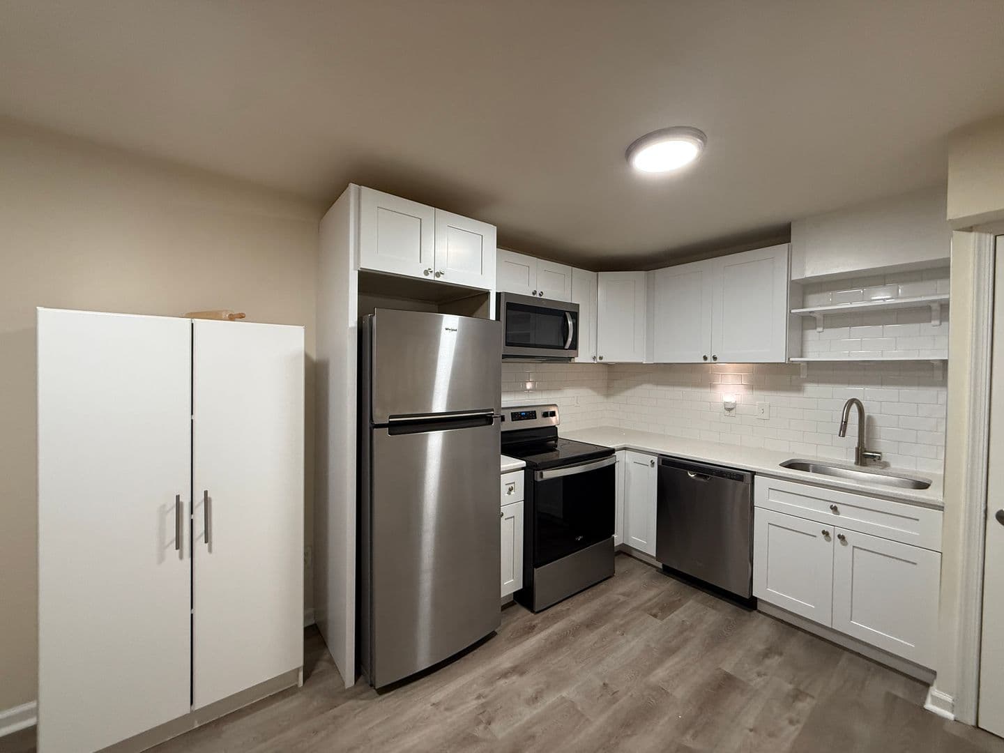 Philadelphia Apartment: 1713 W Berks St