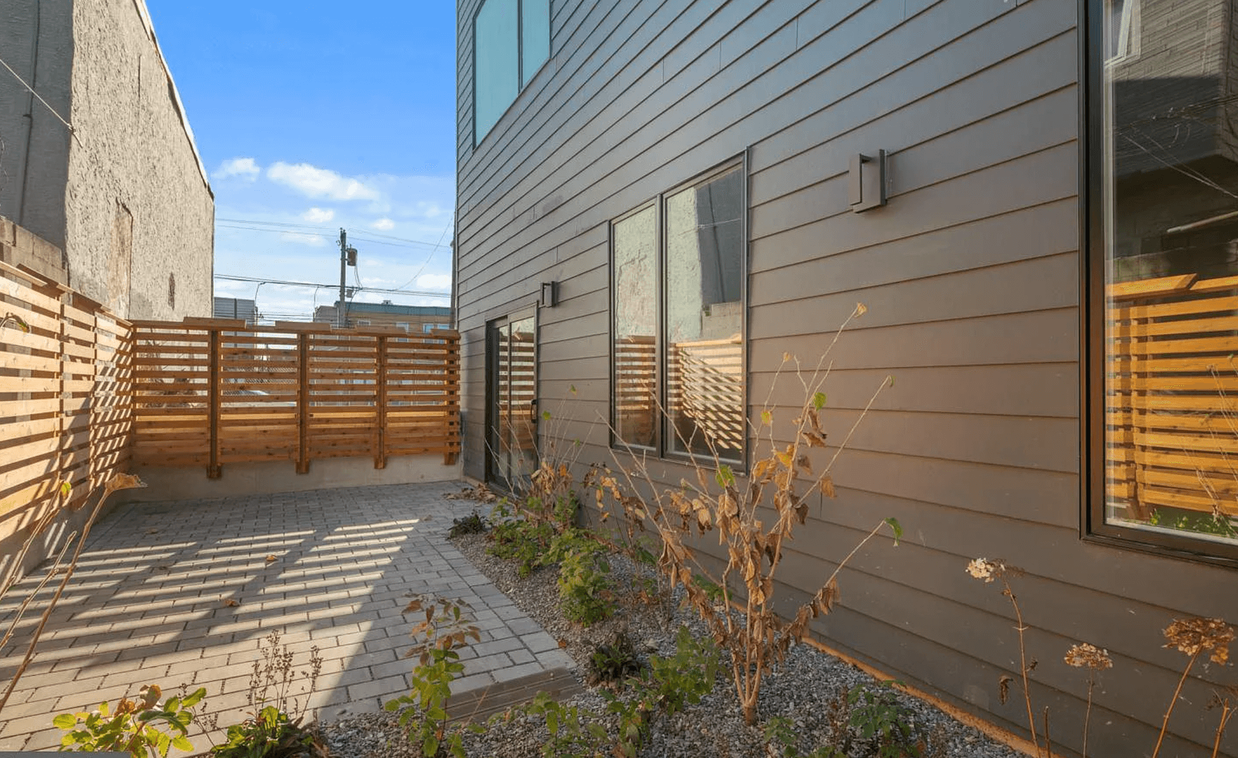 Philadelphia Apartment: 2030 S 20th St