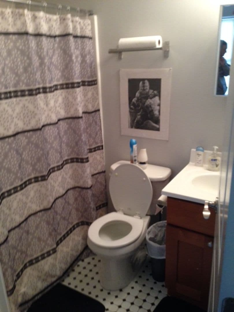 Philadelphia Apartment: 2219 N Camac St