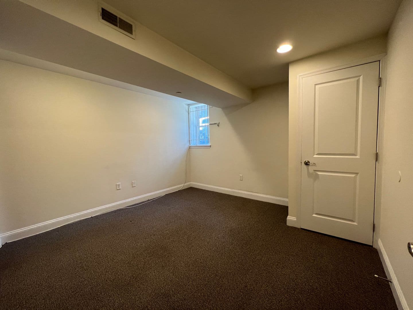 Philadelphia Apartment: 2219 N Camac St