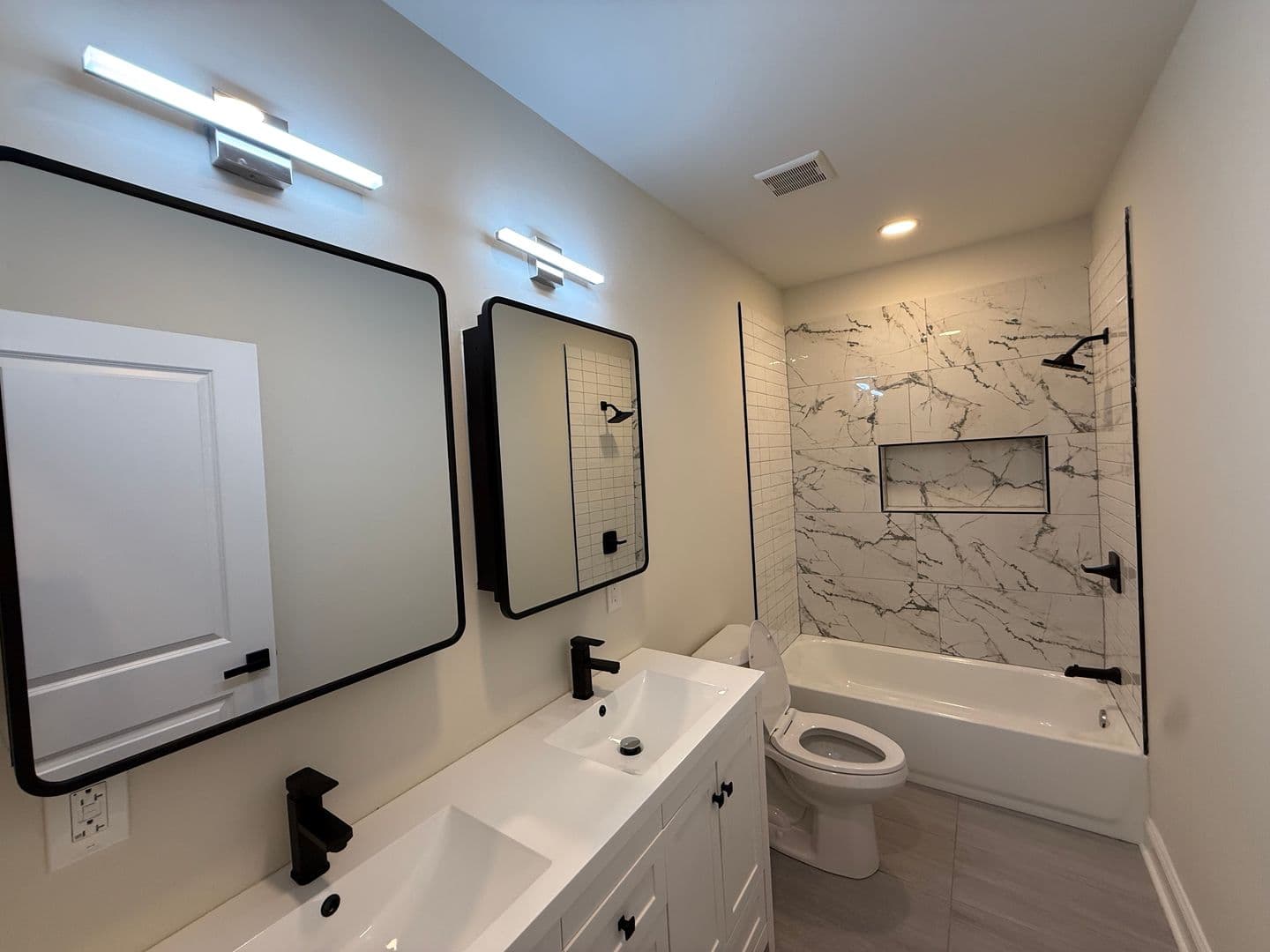 Philadelphia Apartment: 1402 S 54th St