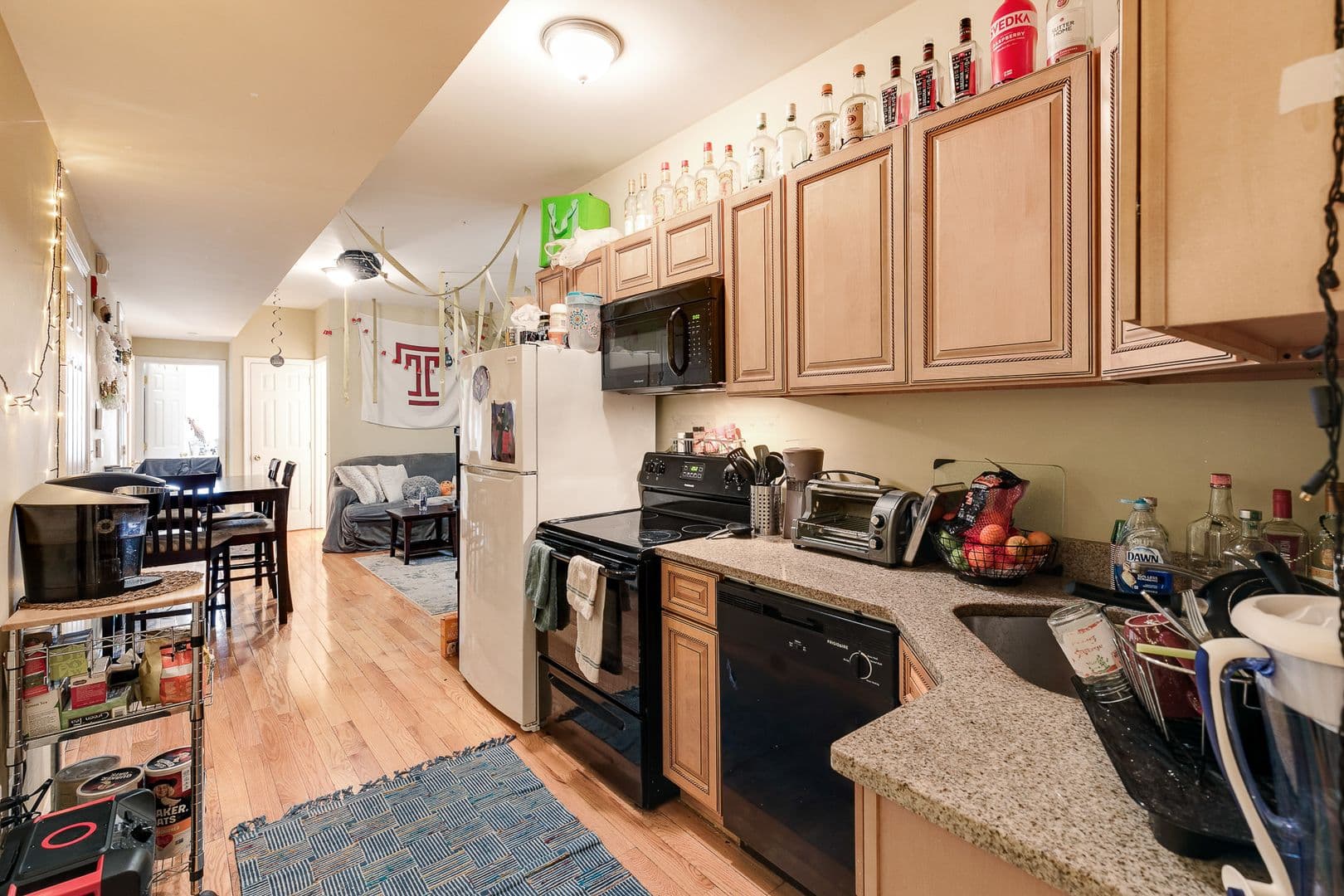 Philadelphia Apartment: 1816 N 17th St