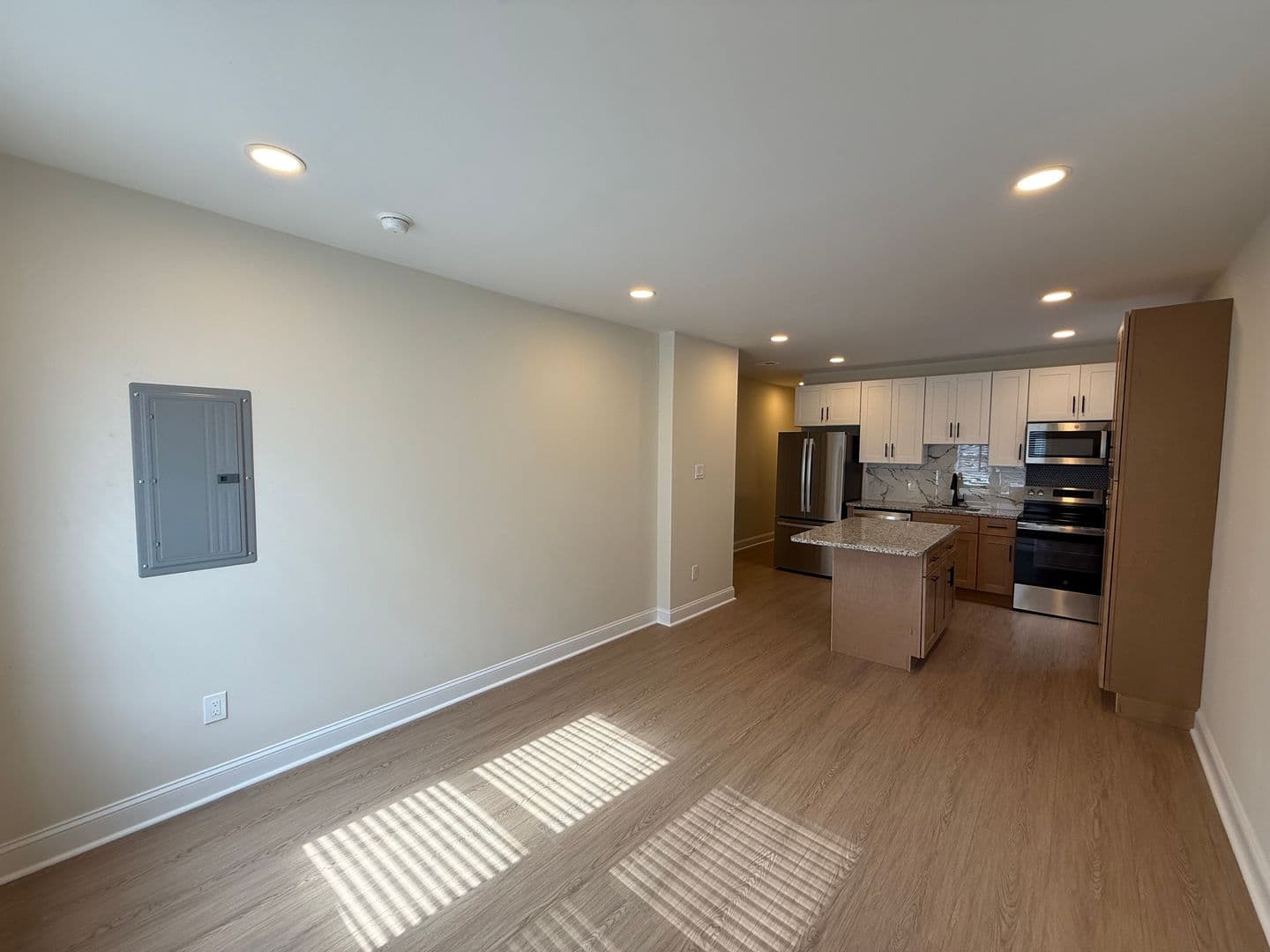 Philadelphia Apartment: 1402 S 54th St