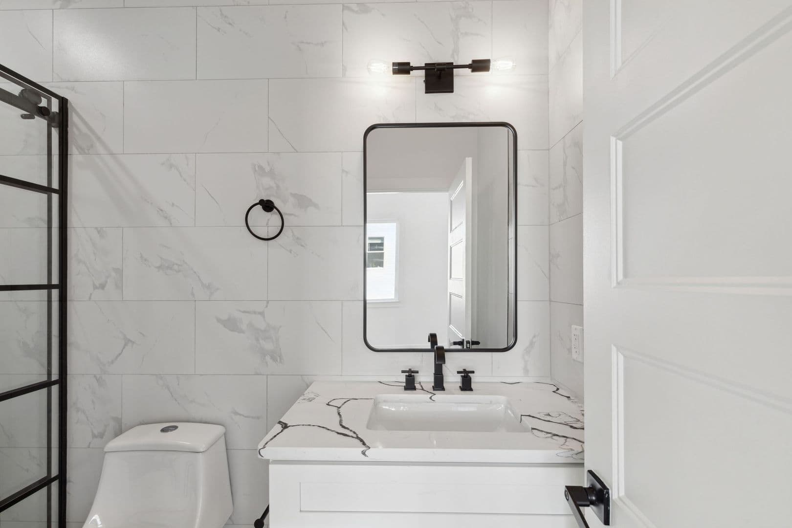 Philadelphia Apartment: 2449 N 2nd St