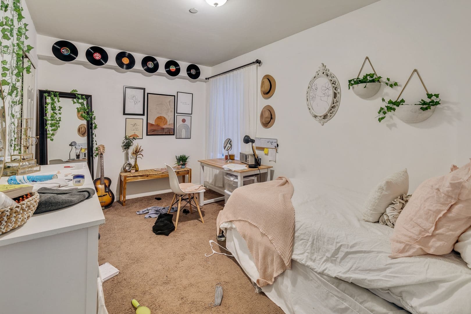 Philadelphia Apartment: 1628 Willington St