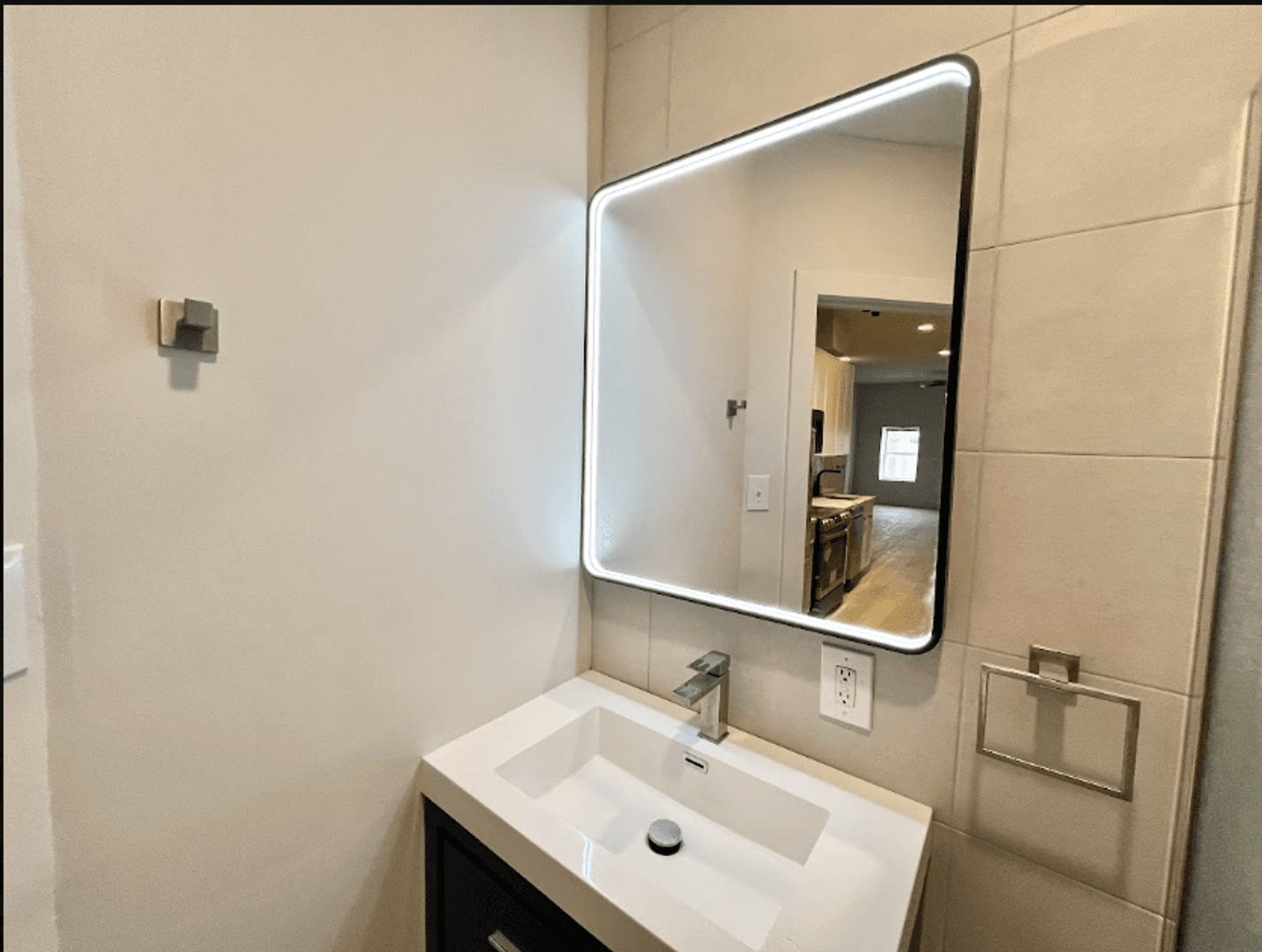 Philadelphia Apartment: 1322 N 17th St