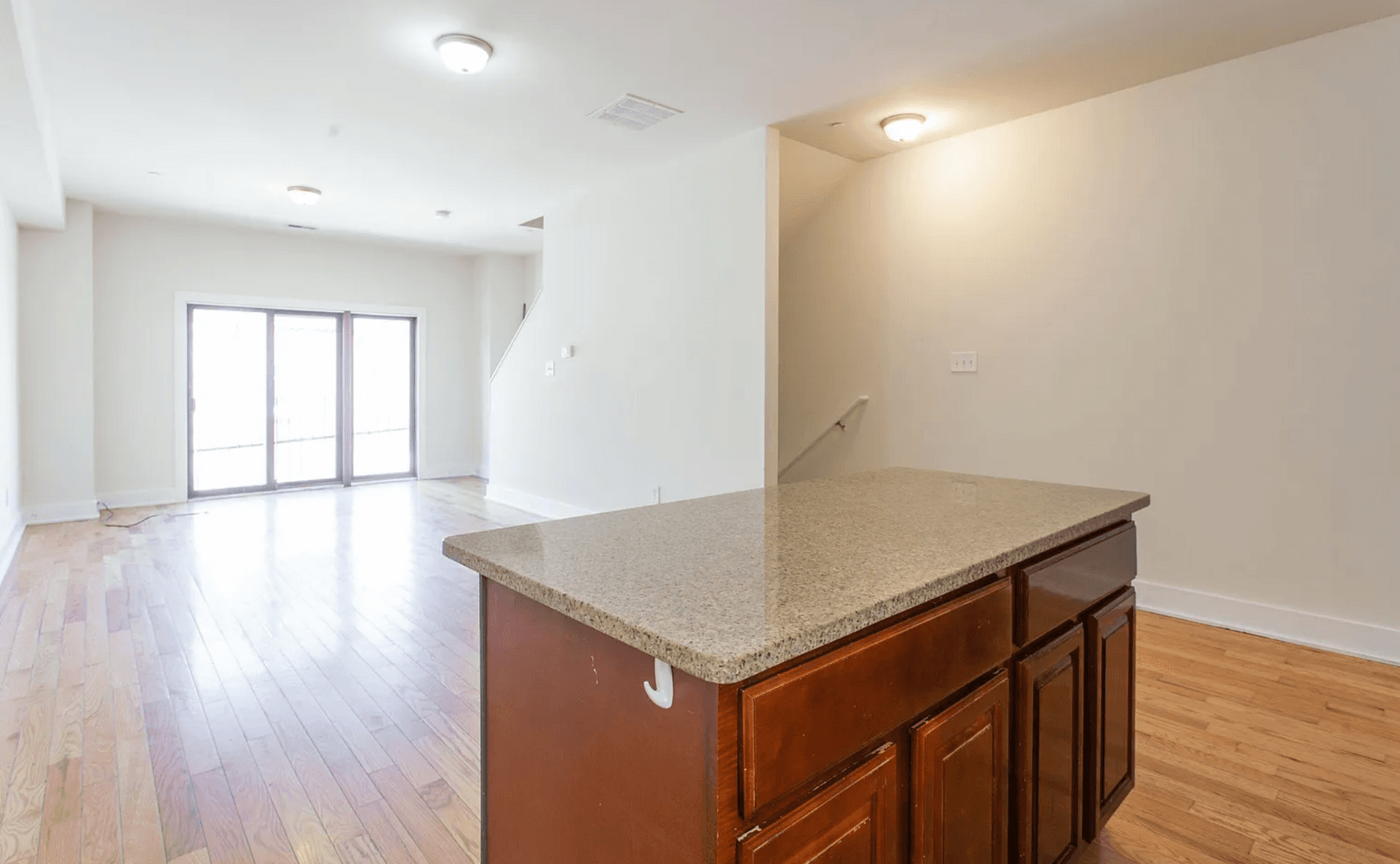 Philadelphia Apartment: 1706 Fontain St
