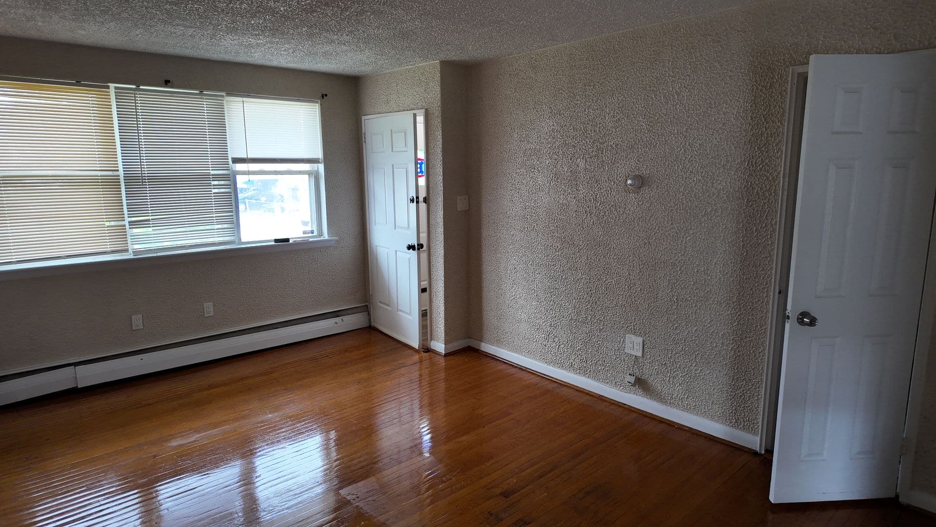 Philadelphia PA Apartment: 6359 Edmund St.