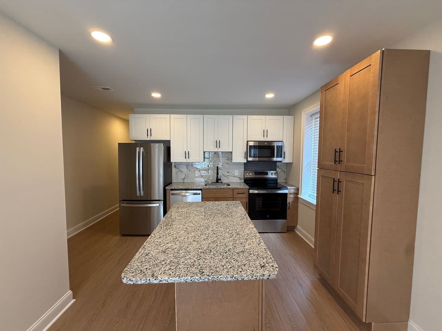 Philadelphia Apartment: 1402 S 54th St