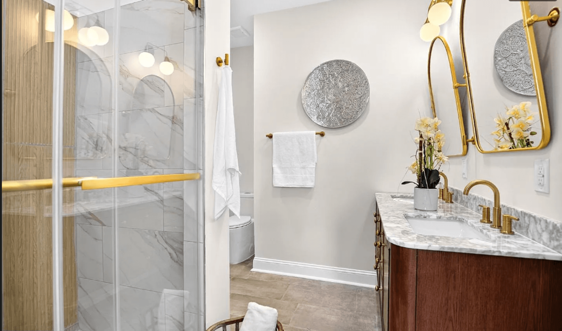 Philadelphia House: 5229 W Jefferson St