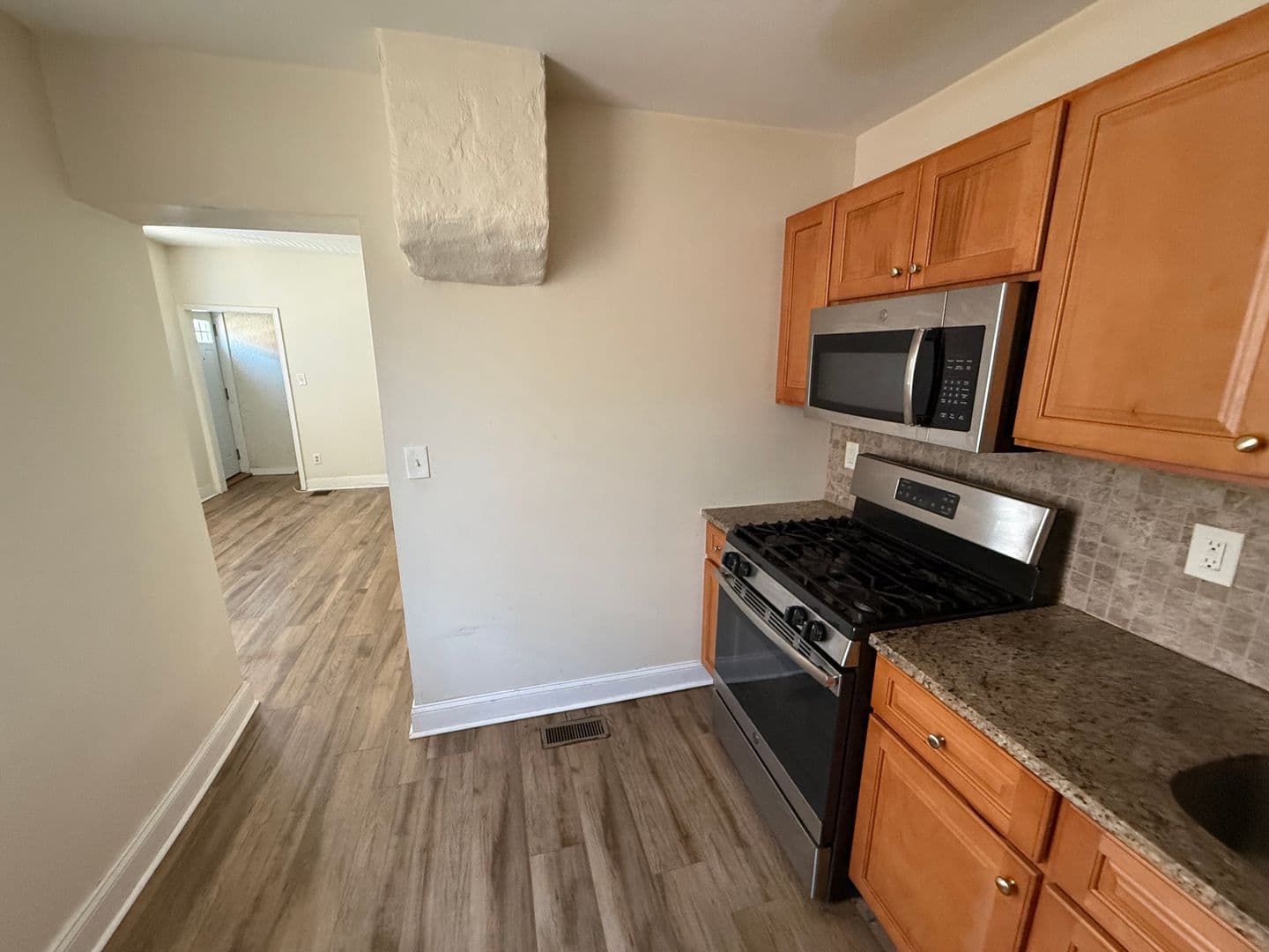 Philadelphia Apartment: 1318 N 25th St
