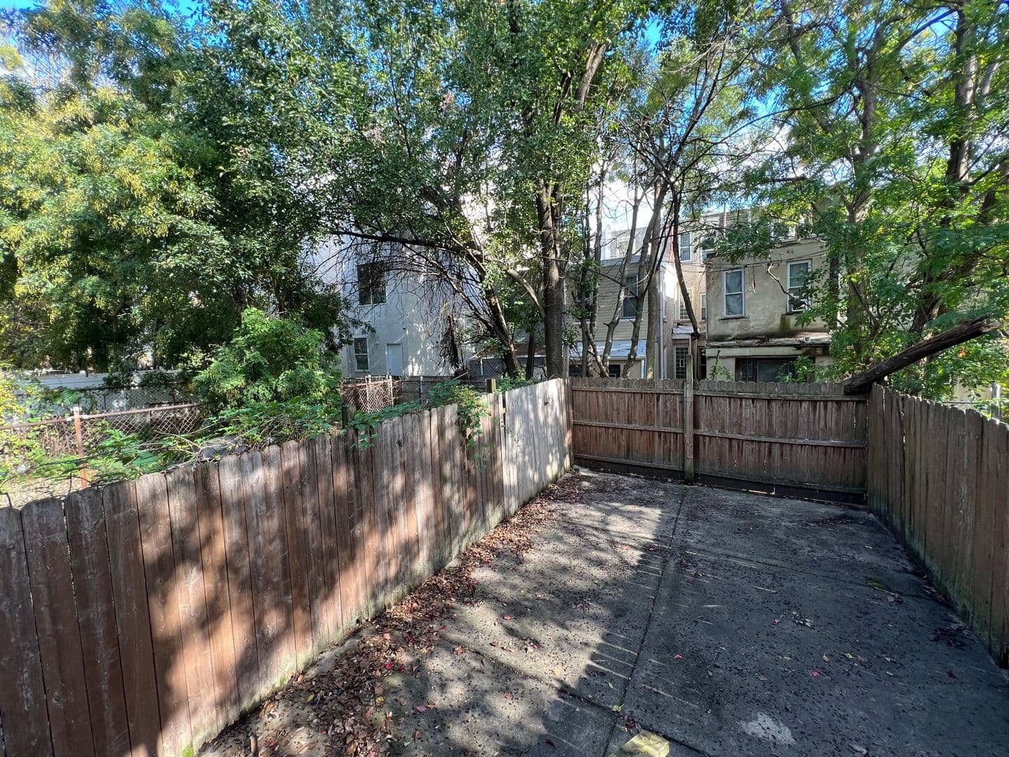 Philadelphia Apartment: 2219 N Camac St