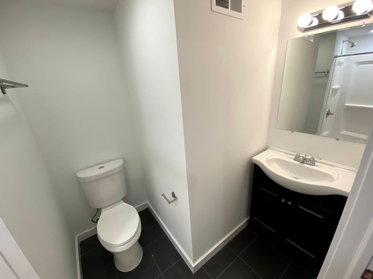 Philadelphia Apartment: 1537 Cecil B Moore