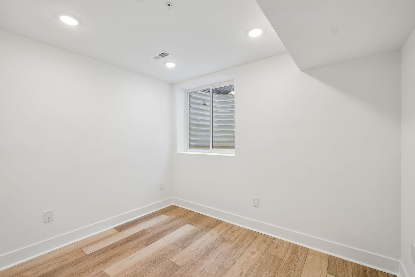 Philadelphia House: 1518 N Darien St