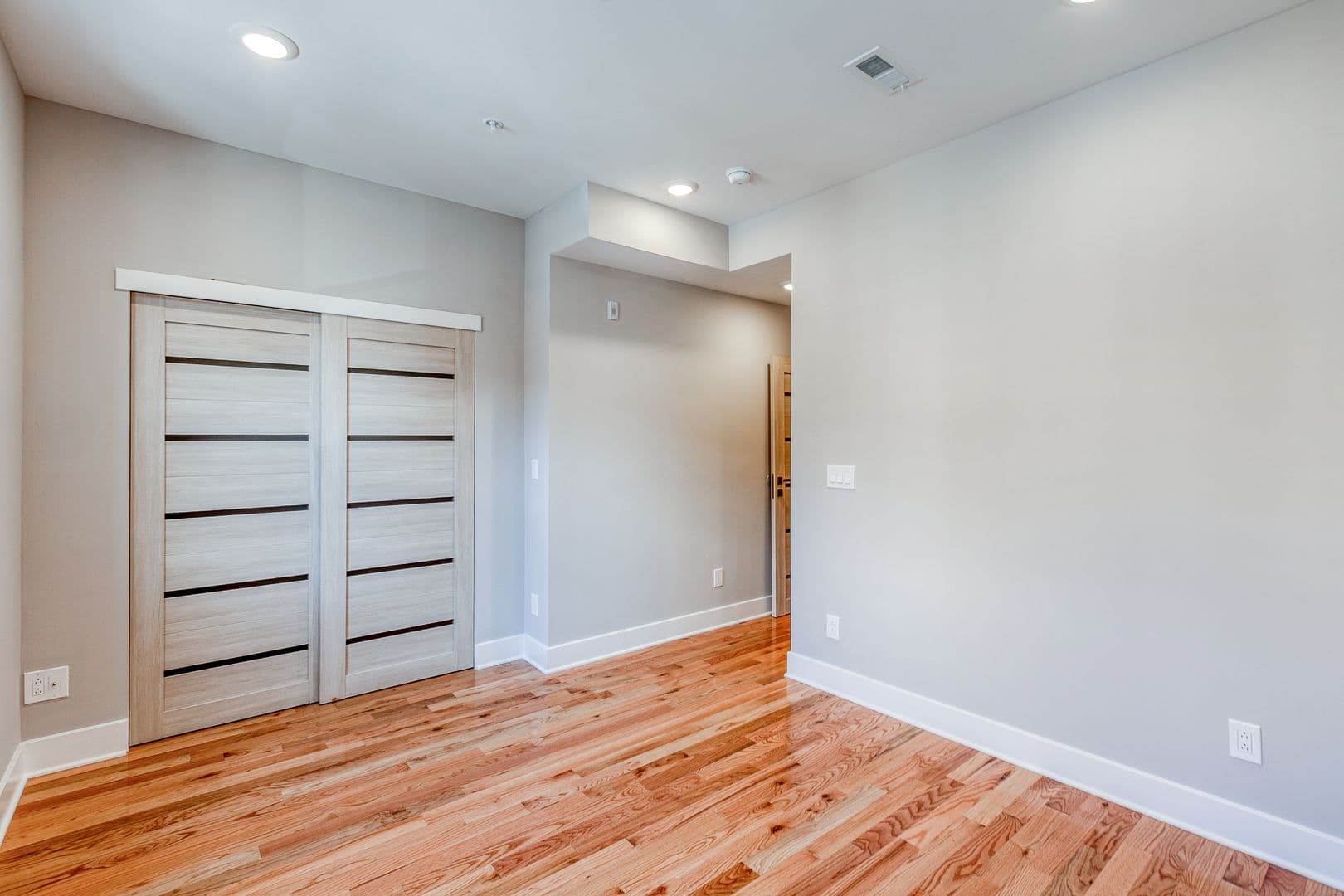 Philadelphia Apartment: 2808 Cecil B Moore