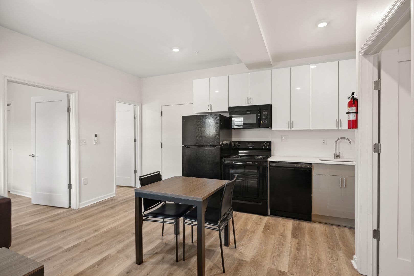 Philadelphia Apartment: 1532 N 16th St