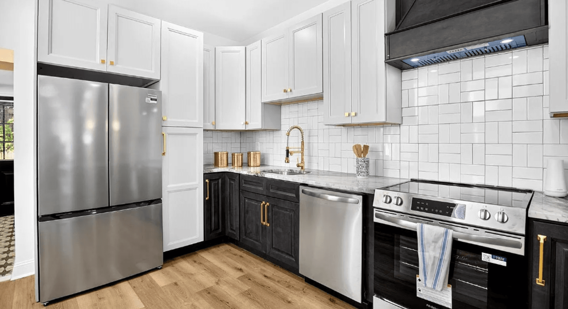 Philadelphia House: 5229 W Jefferson St