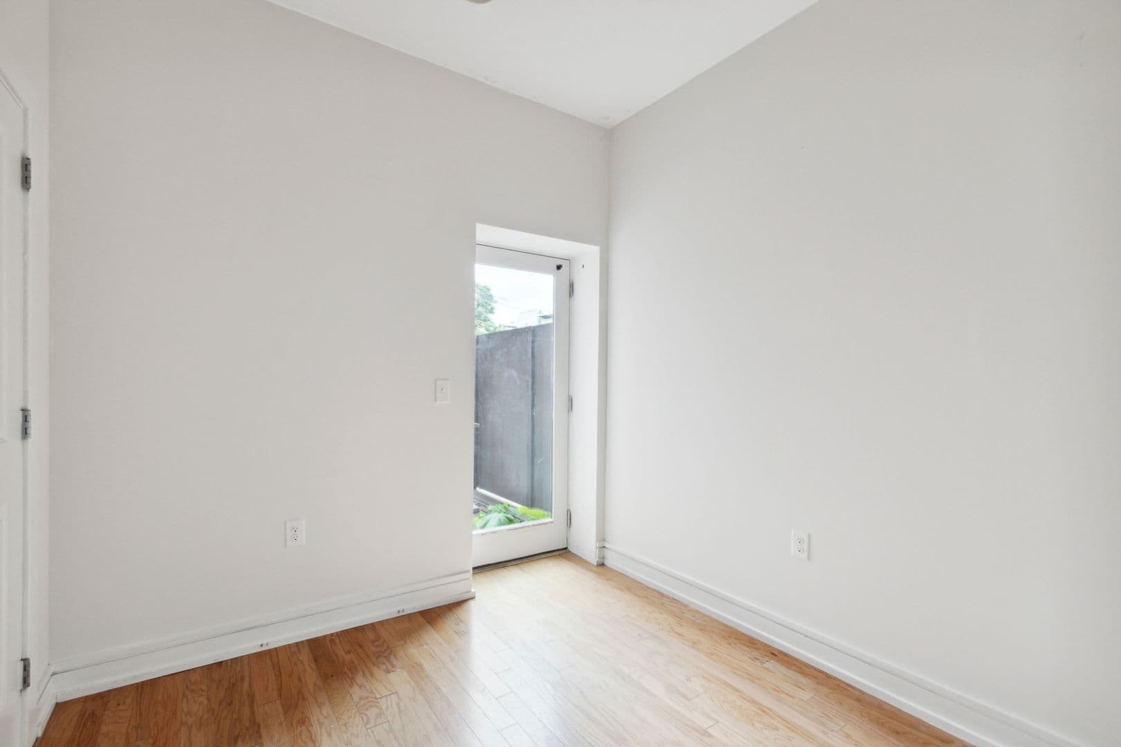 Philadelphia Apartment: 1518 N 15th St