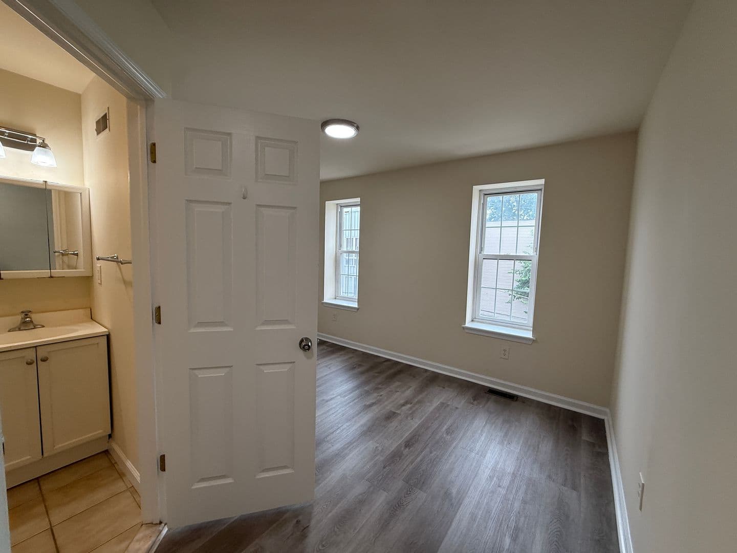 Philadelphia Apartment: 1713 W Berks St