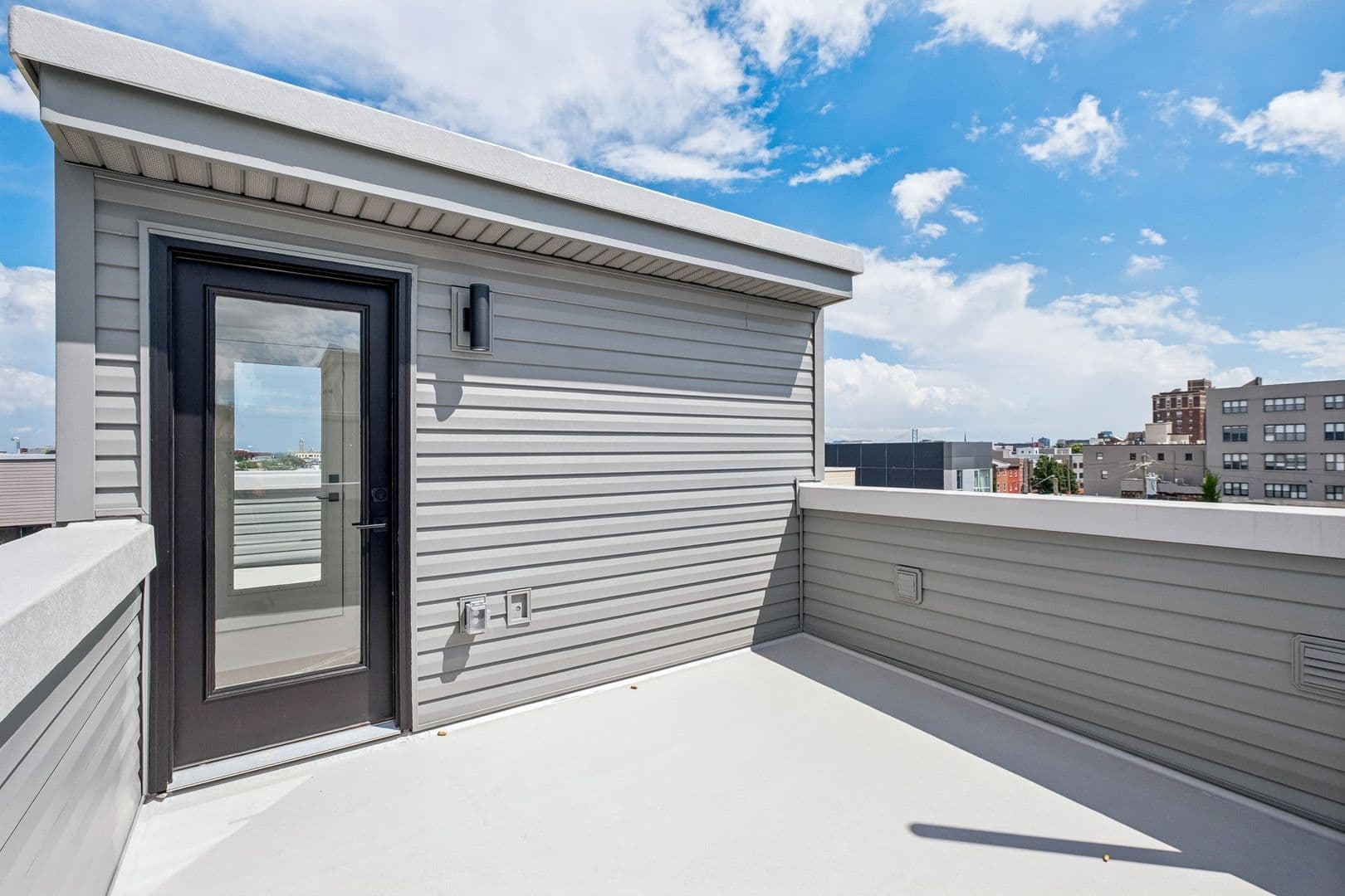 Philadelphia House: 1518 N Darien St