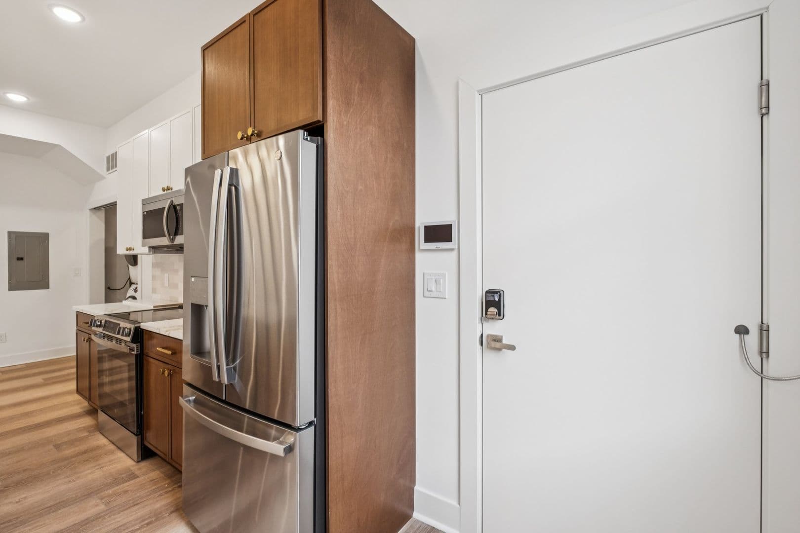 Philadelphia Apartment: 921 E Chelten Ave