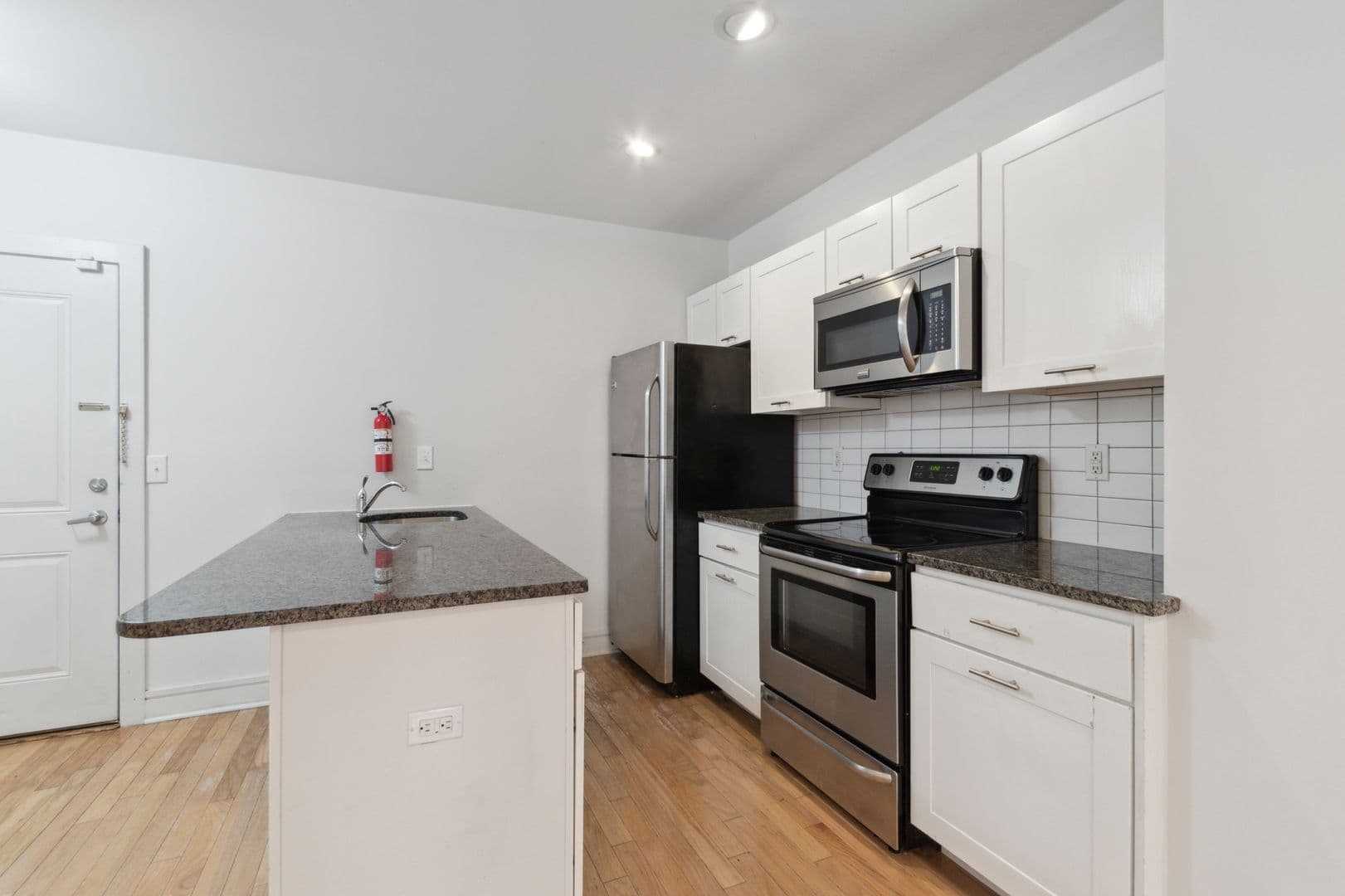 Philadelphia Apartment: 1518 N 15th St
