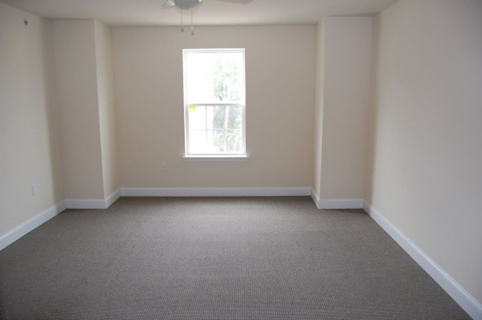 Philadelphia Apartment: 2219 N Camac St